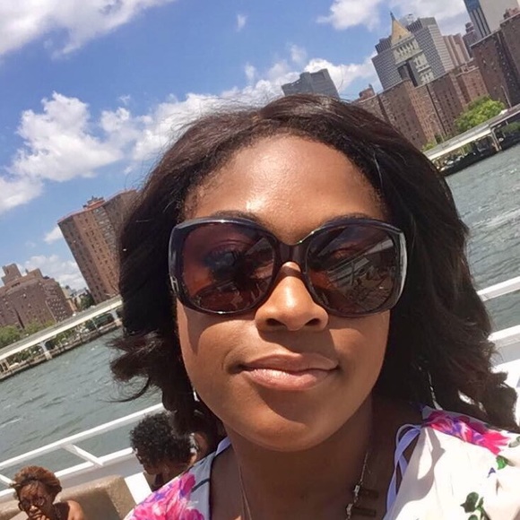 Meet your Posher, Meisha - Picture 2 of 5